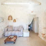 Trullo Giamar With Private Pool In Ostuni