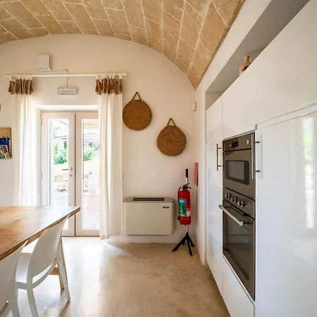 Villa Trullo Giamar With Private Pool In Ostuni Carovigno