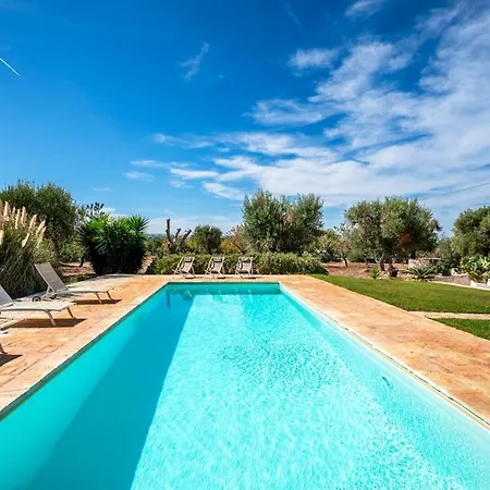 Trullo Giamar With Private Pool In Ostuni Villa